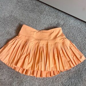 Goldhinge skirt